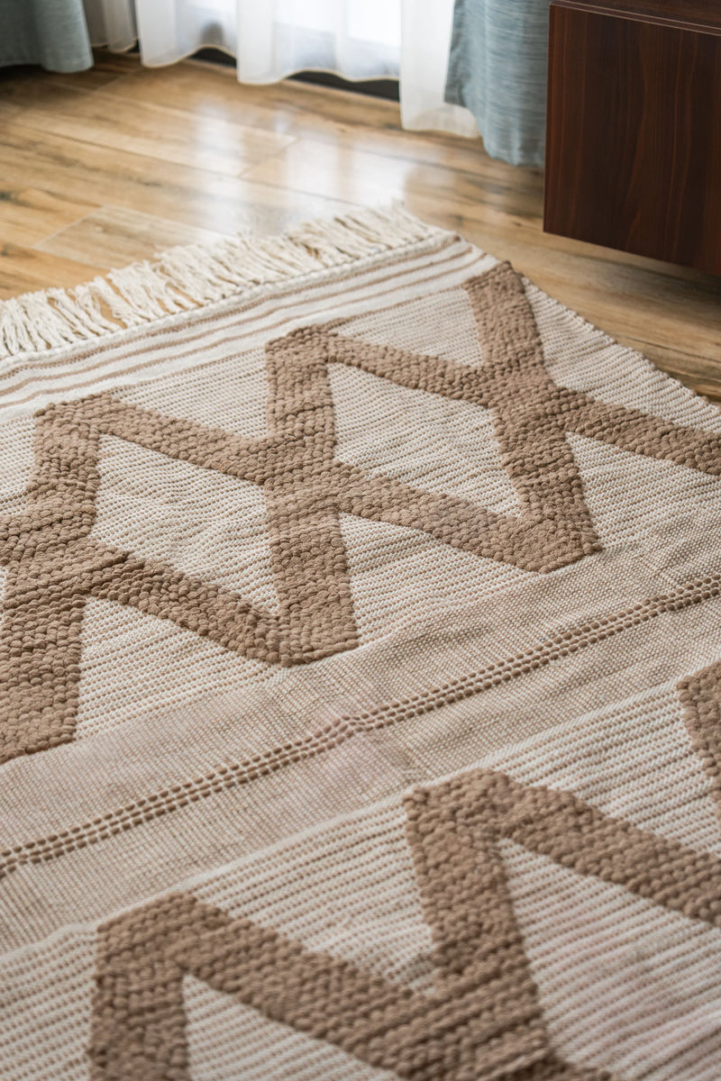 The Crisscross Beige Rug