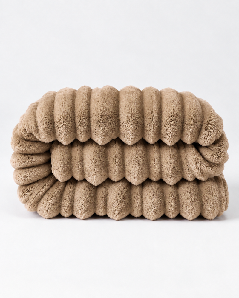 Dual Ribbed Fluffy Throw
