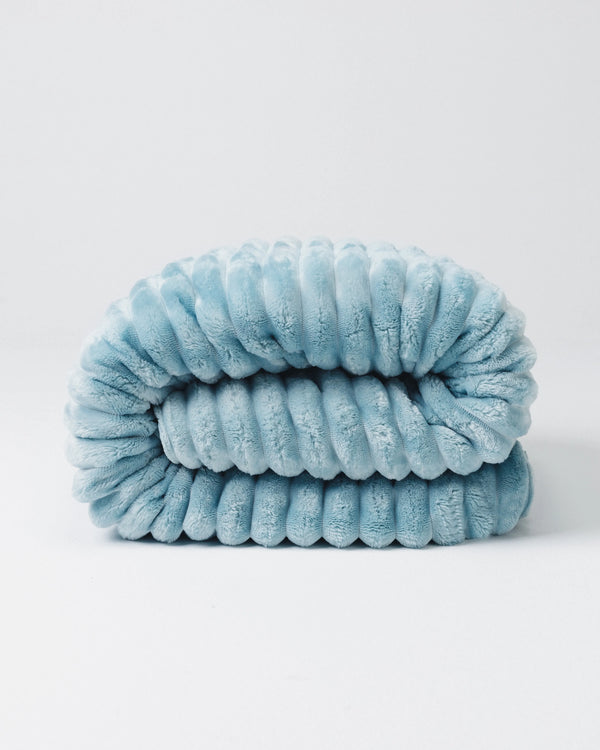 Baby Blue Ribbed Fluffy Throw