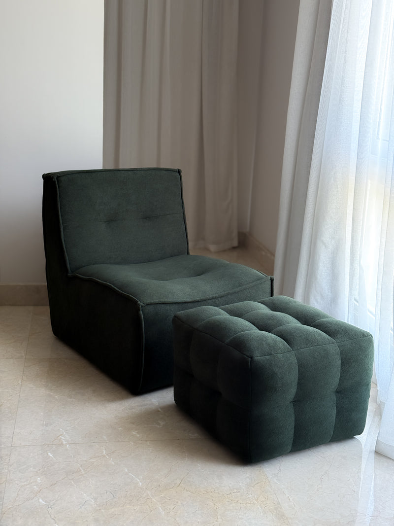 Boucle Lounge & Ottoman